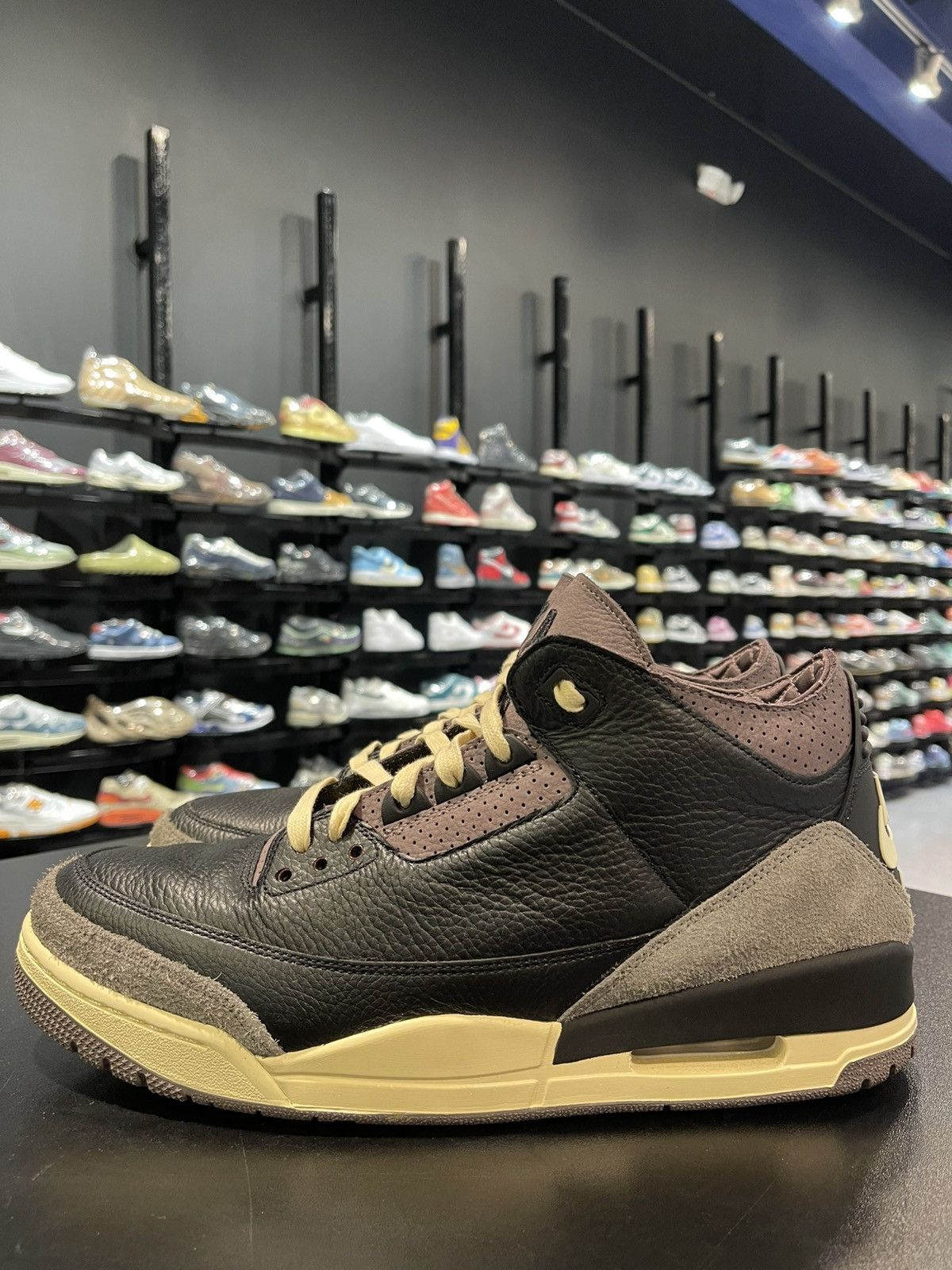 Jordan Brand Size 13 - Jordan 3 A Ma Maniere While You Where Sleeping Size US 13 / EU 46 - 1 Thumbnail