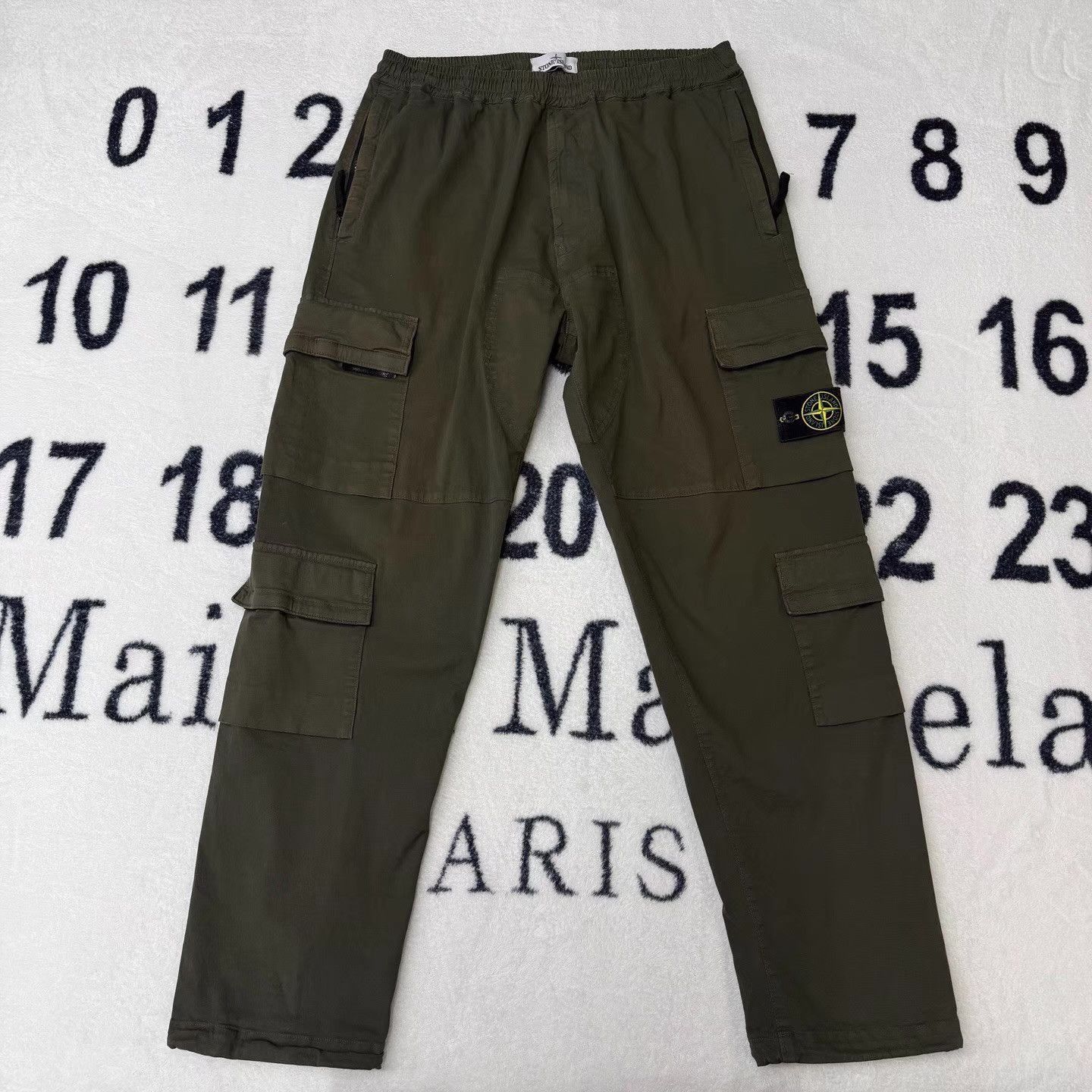 Stone Island Green Cargo Pants with Multiple Pockets Size 38 Size US 27 - 1 Thumbnail