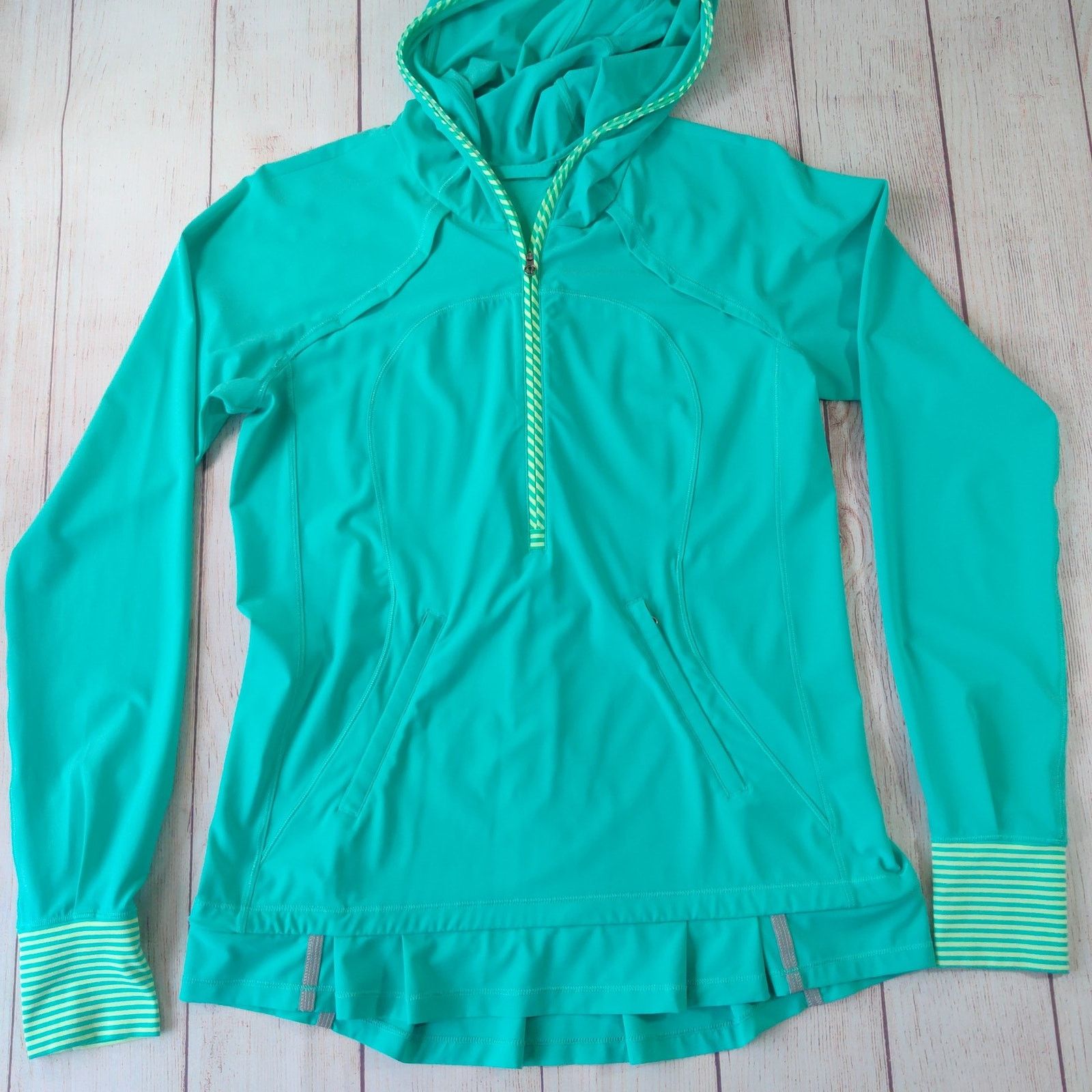 Lululemon Lightened Up Pullover Top Bali Breeze/1/8 Stripe Bali Breeze Size M / US 6-8 / IT 42-44 - 7 Thumbnail
