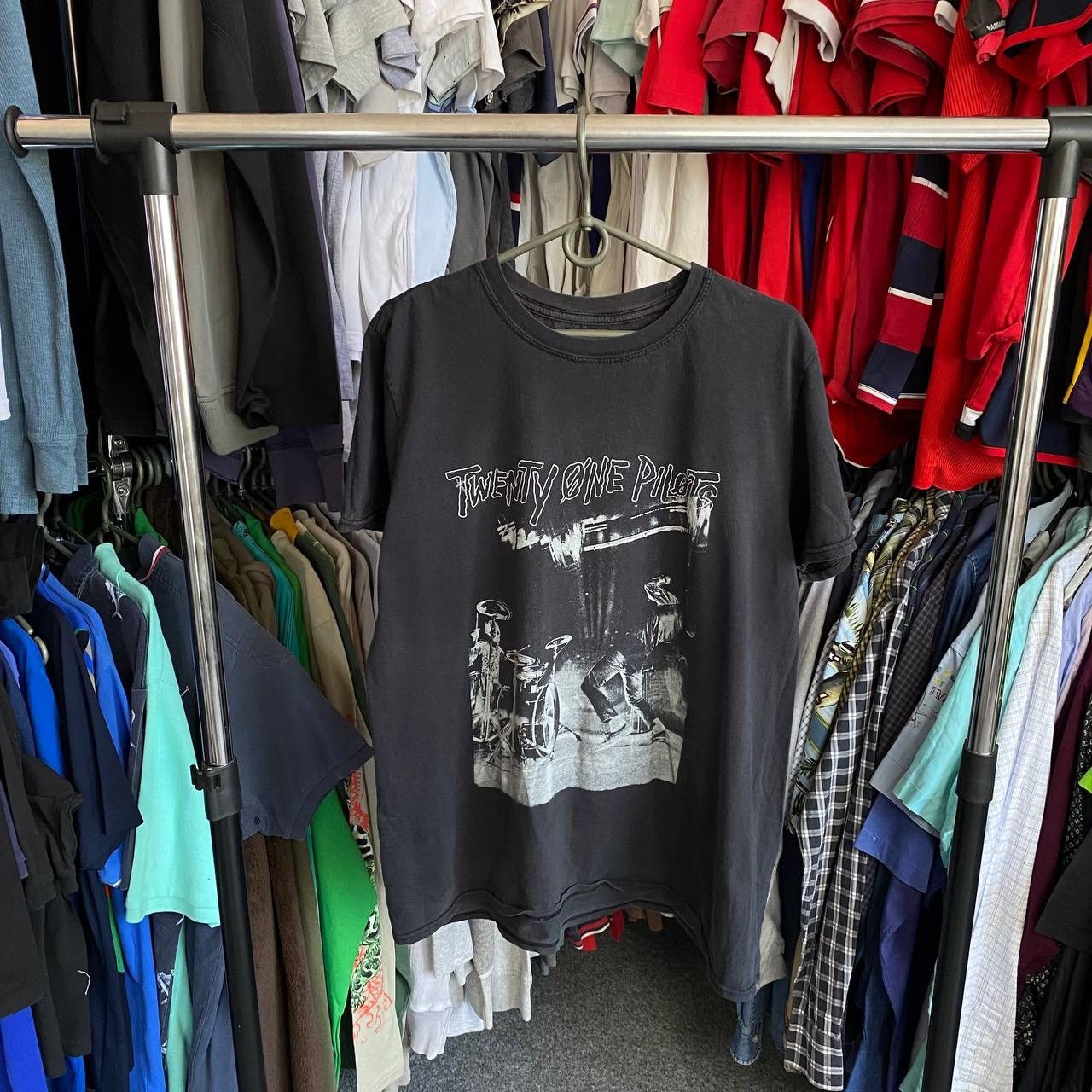 Band Tees × Vintage Vintage Twenty One Pilots Big Graphic logo band tee Size US M / EU 48-50 / 2 - 1 Thumbnail