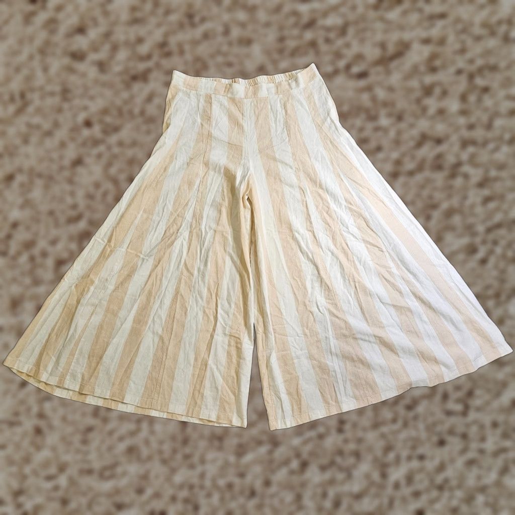 Vintage Versona Pants Womens XL Beige Striped Linen Ultra Wide Leg Crop Beachy Size 40" / US 18 - 1 Thumbnail