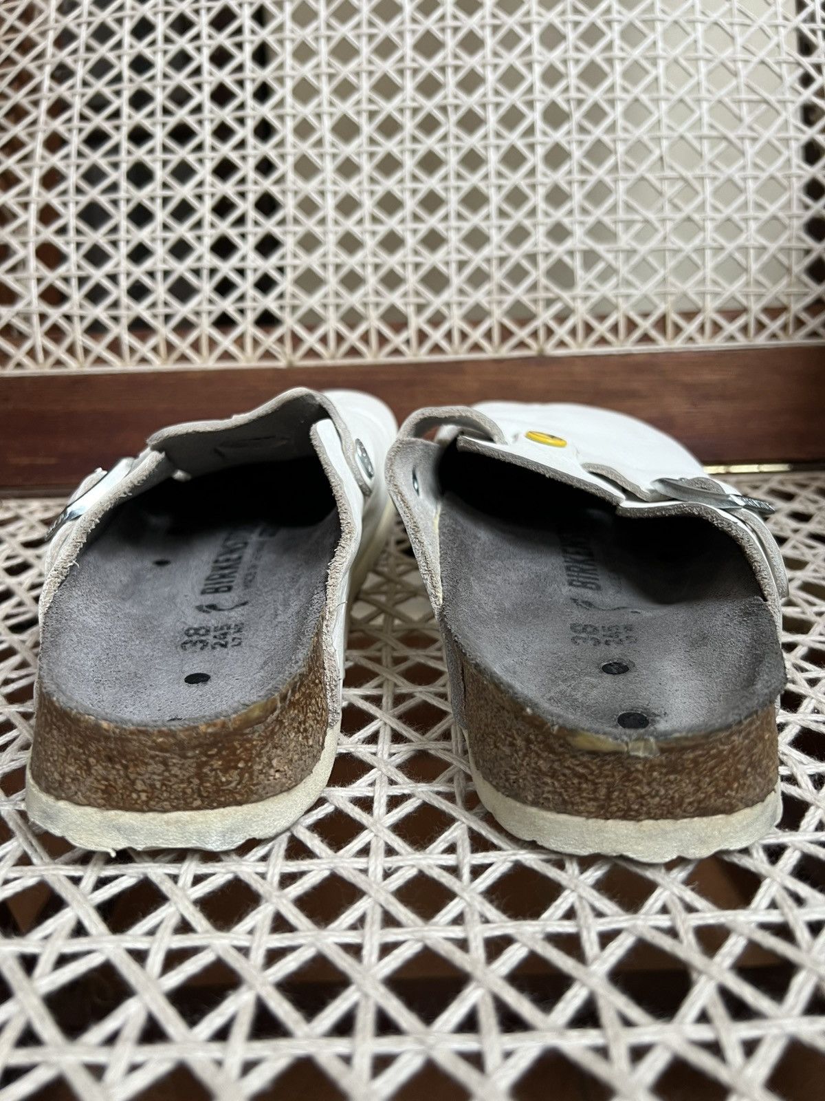 Birkenstock Birkenstock Leather Boston White Comfort Clogs EU 38 Size US 8 / IT 38 - 9 Thumbnail