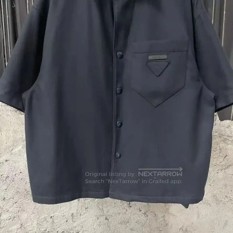 Prada Prada Black Wool Logo Short Sleeve Shirt. Size US S / EU 44-46 / 1 - 4 Thumbnail