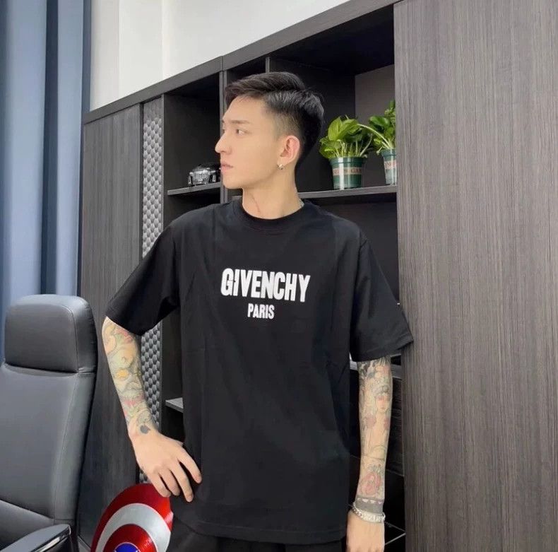Givenchy Givenchy Givenchy Black Logo Letter Printed Cotton Round-N Size US XS / EU 42 / 0 - 9 Thumbnail