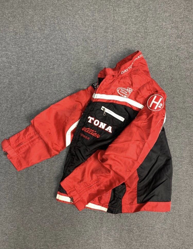 image of Dakota Grizzly x Racing Vintage Y2K Dakota Motors Dayton Racing Jacket F1 Suzuki in Red (Size XL)