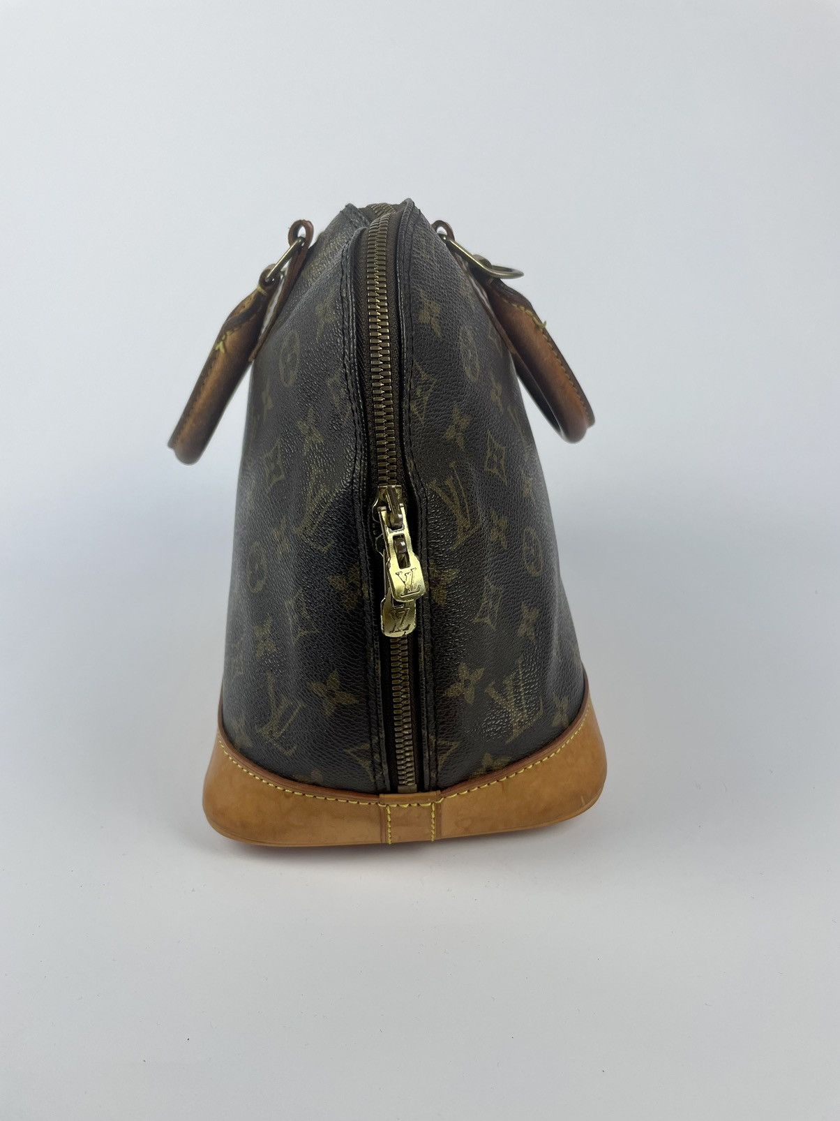 Louis Vuitton Louis Vuitton Alma Size ONE SIZE - 4 Thumbnail