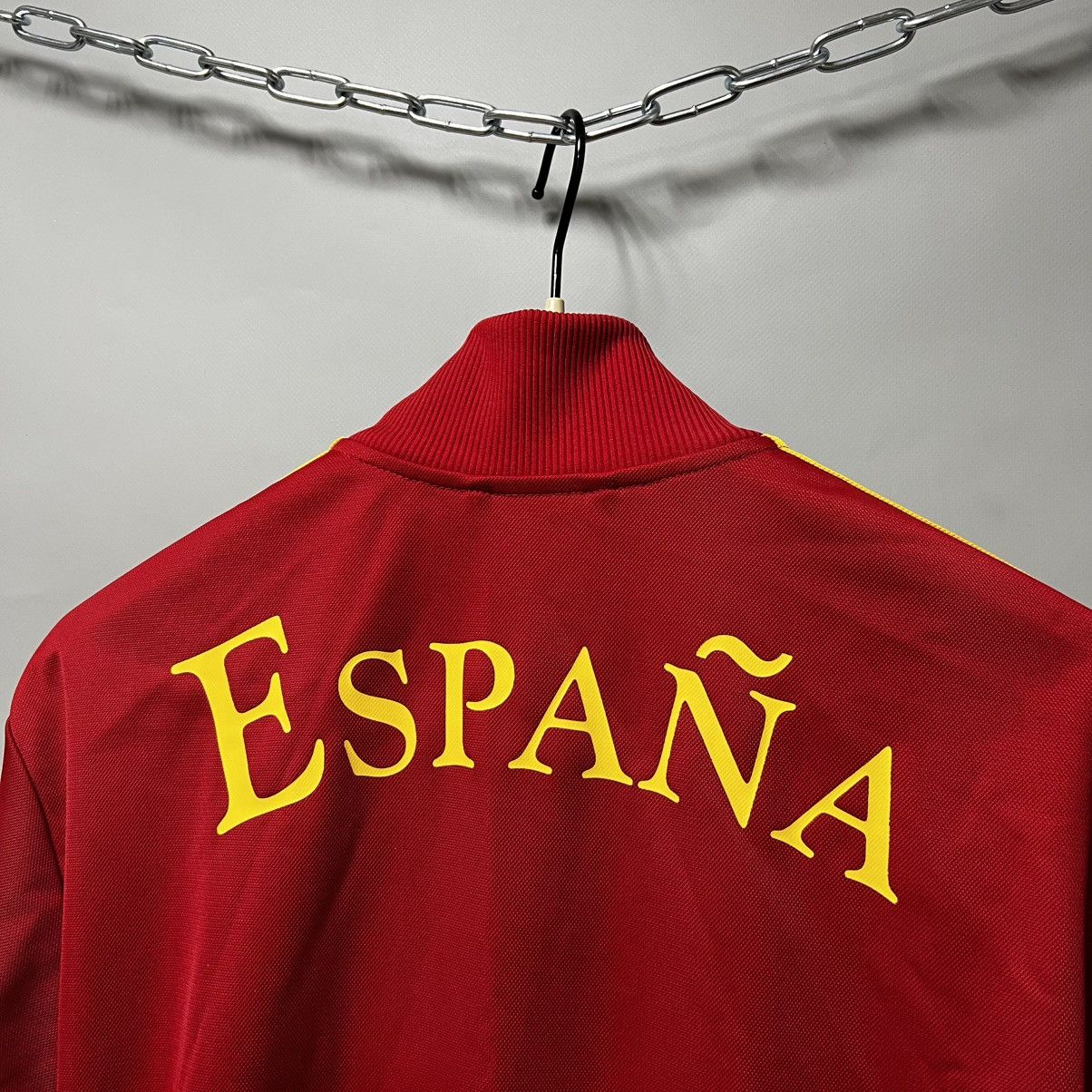 Adidas SPAIN 2011 SOCCER TRACK TOP ZIP JACKET ADIDAS VINTAGE Size US M / EU 48-50 / 2 - 10 Thumbnail