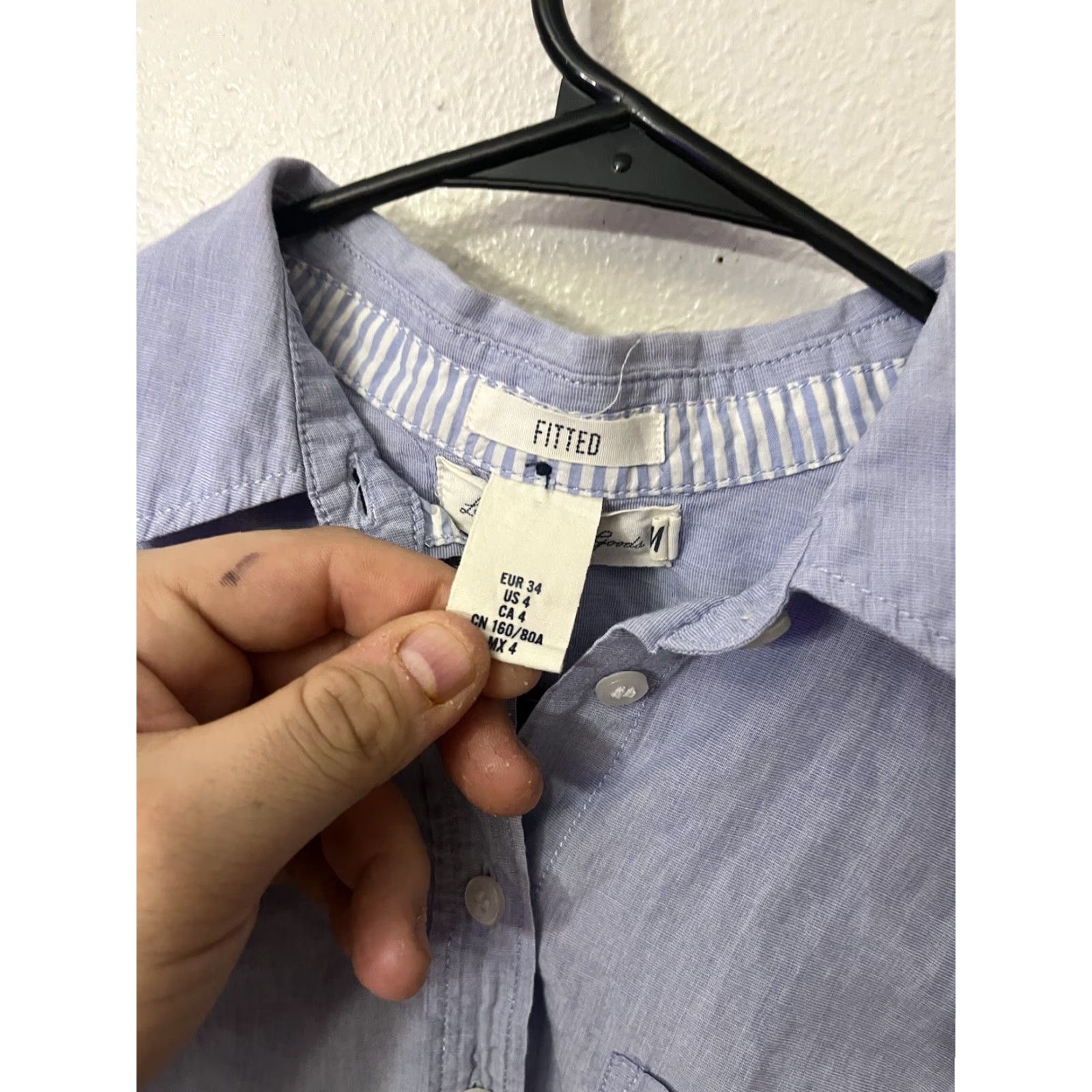 H&M VINTAGE H&M LOGG Button-Up Shirt Womens Size 4 Long Sleeve Blue Solid Cotton Classic Casual Womens Size S / US 4 / IT 40 - 3 Thumbnail