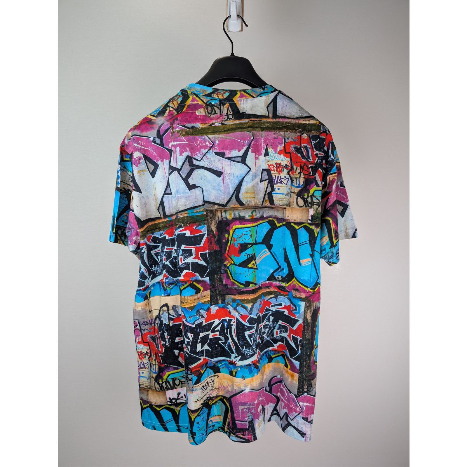Vivienne Westwood o1rshd1 Classic Graffiti Print T-Shirt in Multiolor Size US XXL / EU 58 / 5 - 17 Thumbnail
