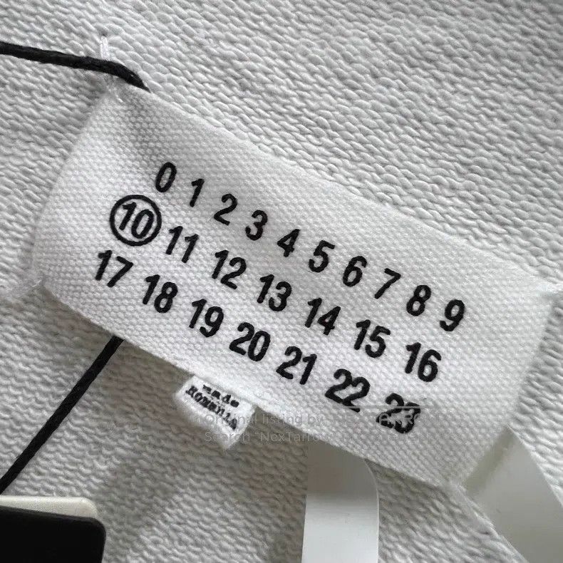 Maison Margiela Maison Margiela White embroidered logo sweatshirt Size US S / EU 44-46 / 1 - 5 Thumbnail
