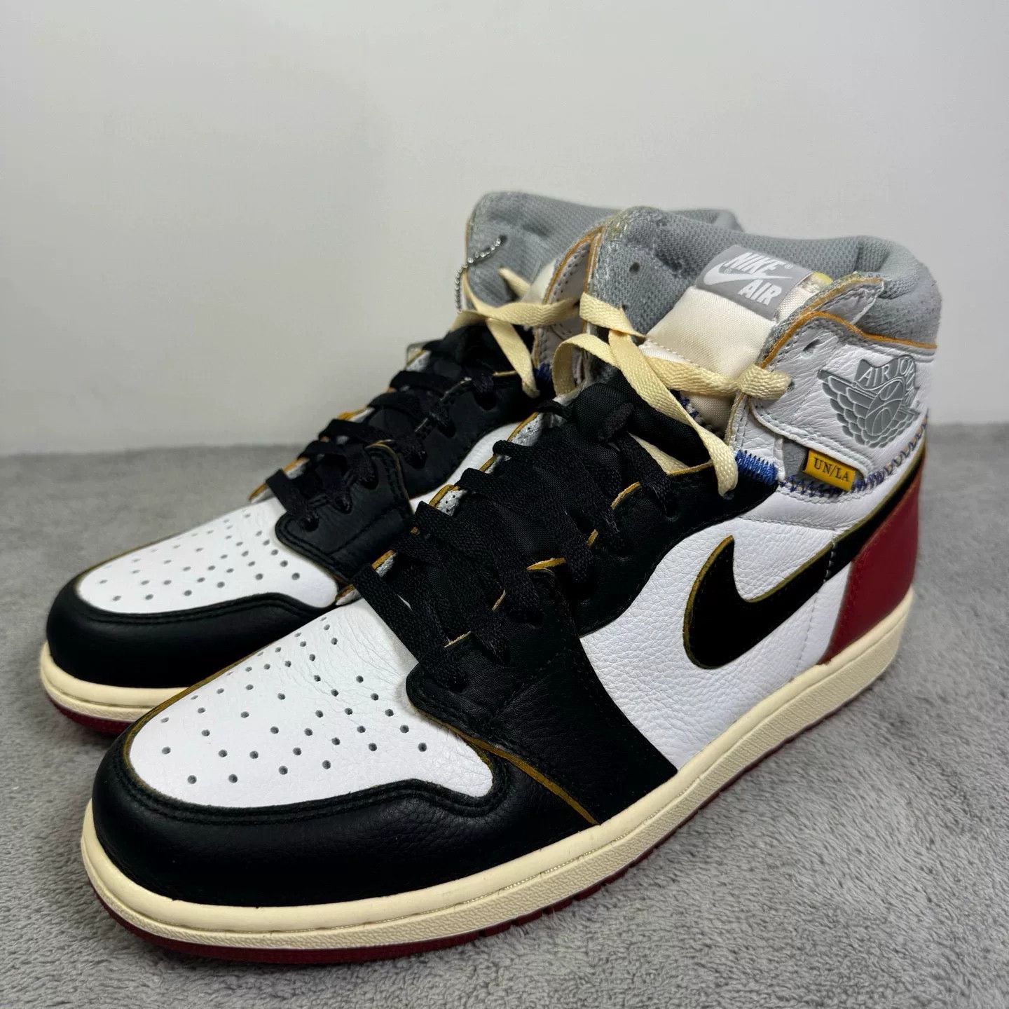 Nike Nike Black Lowtop Sneakers 44 Men Size US 10.5 / EU 43-44 - 1 Thumbnail