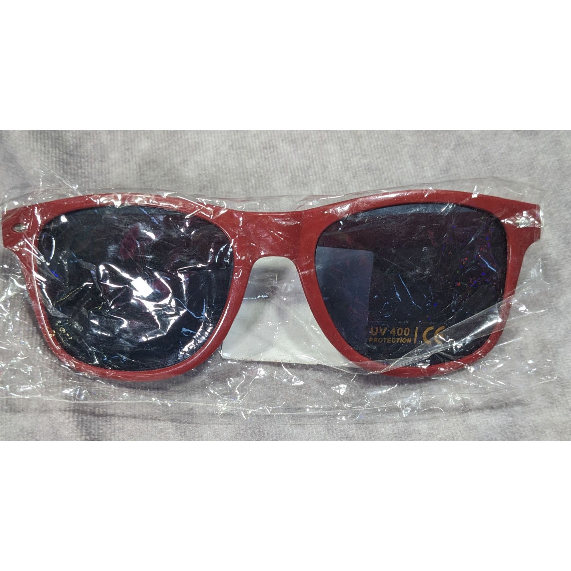 Other District At Duluth Red Casual Fashion Sunglasses Size ONE SIZE - 1 Thumbnail