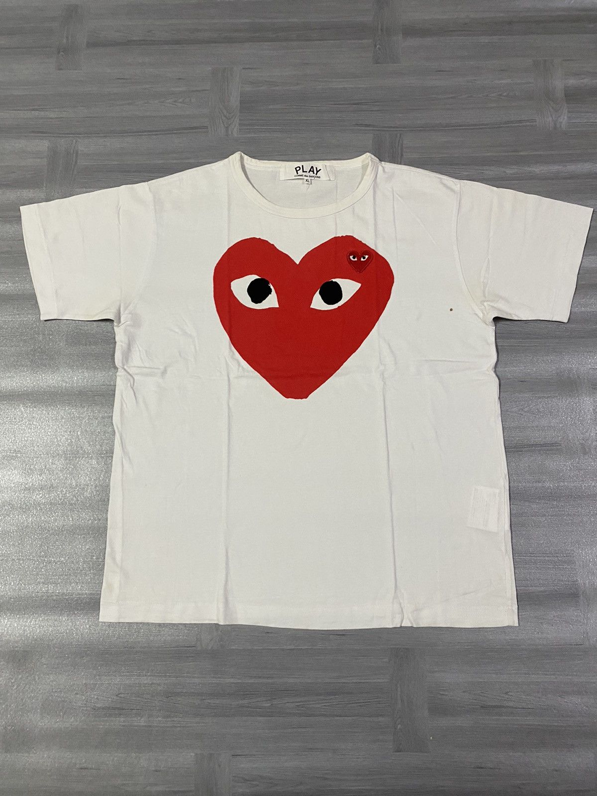 Comme Des Garçons Play Heart Logo T-shirt