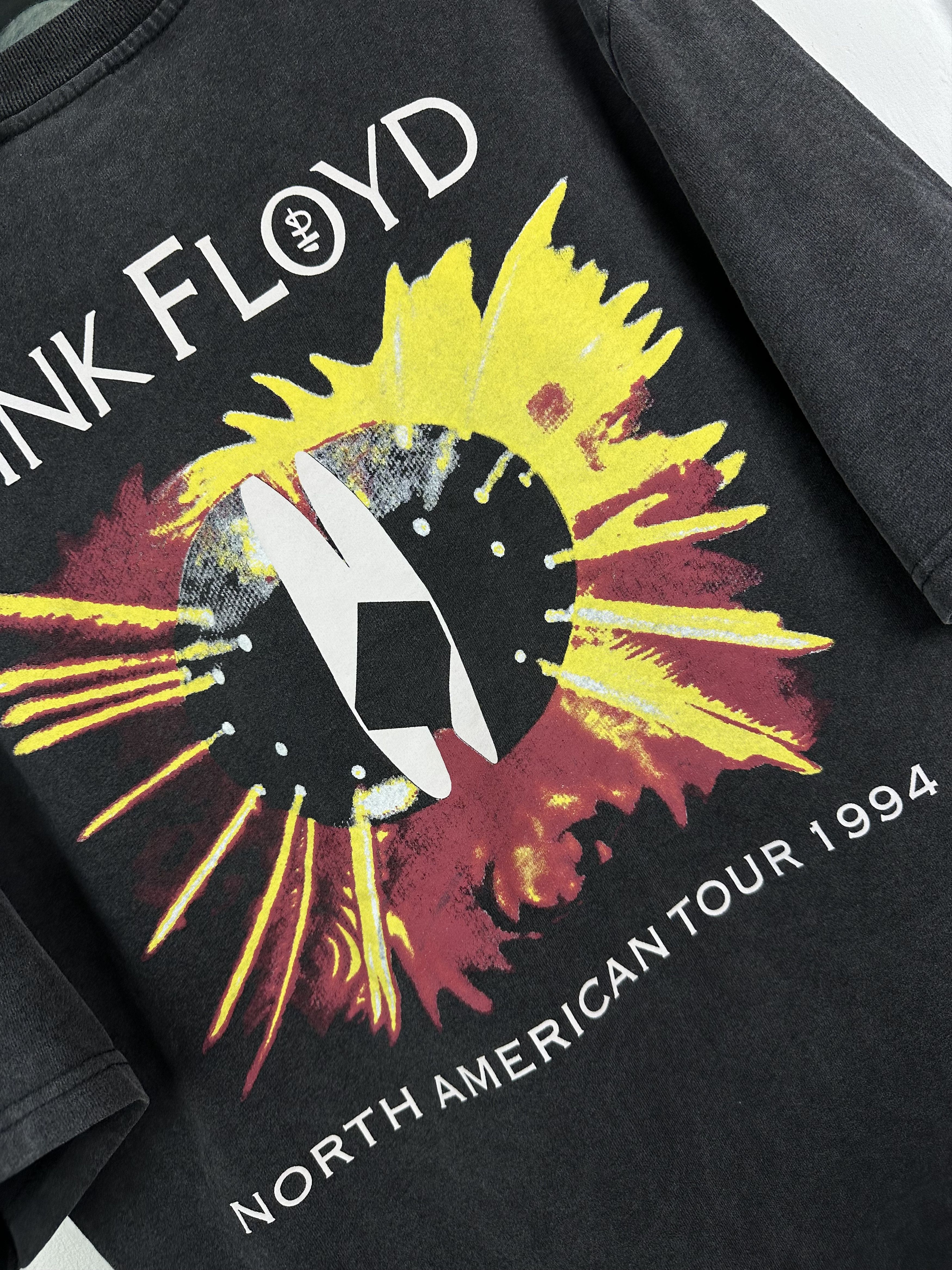 Band Tees Vintage 1994 Pink Floyd North American Shirt Band Tee Rare Size US M / EU 48-50 / 2 - 13 Thumbnail
