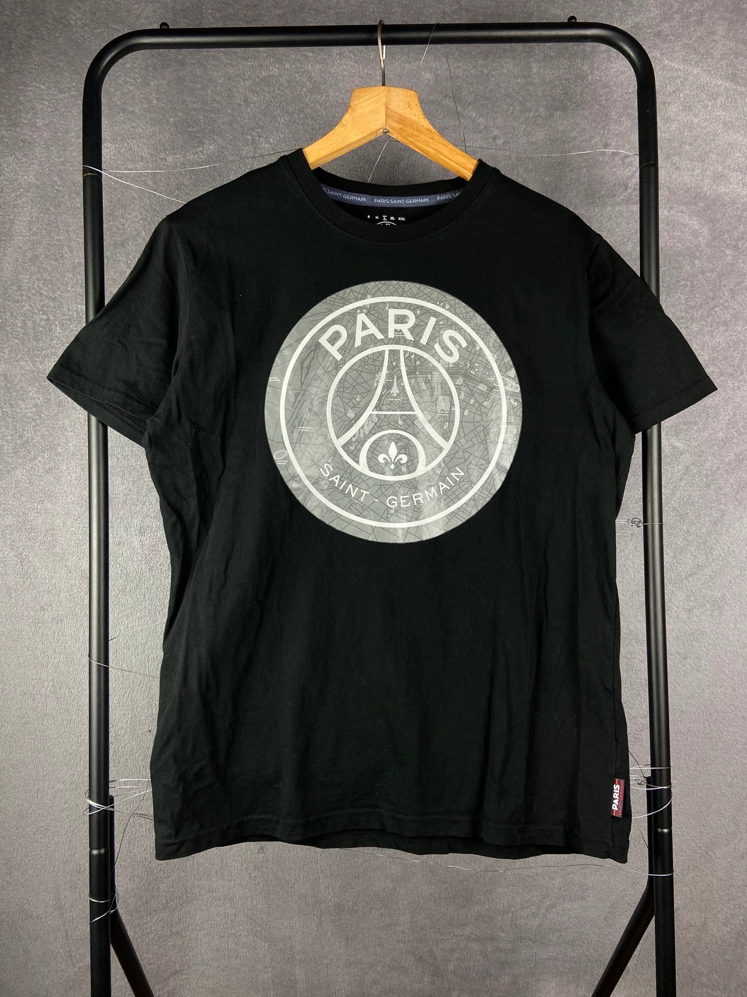 Nike Paris Saint Germain PSG t-shirt L black vintage Size US L / EU 52-54 / 3 - 1 Thumbnail