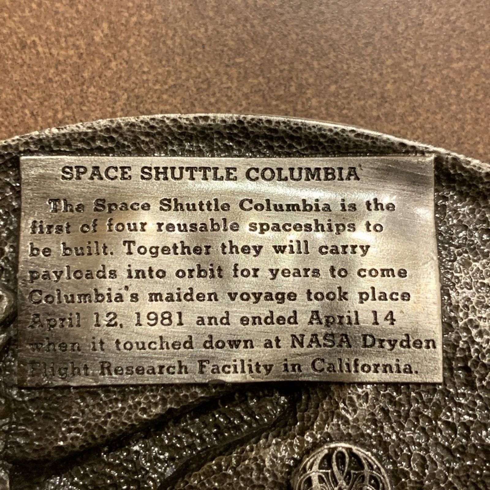Vintage 1982 Space Shuttle Columbia pewter NASA belt buckle Size ONE SIZE - 5 Thumbnail