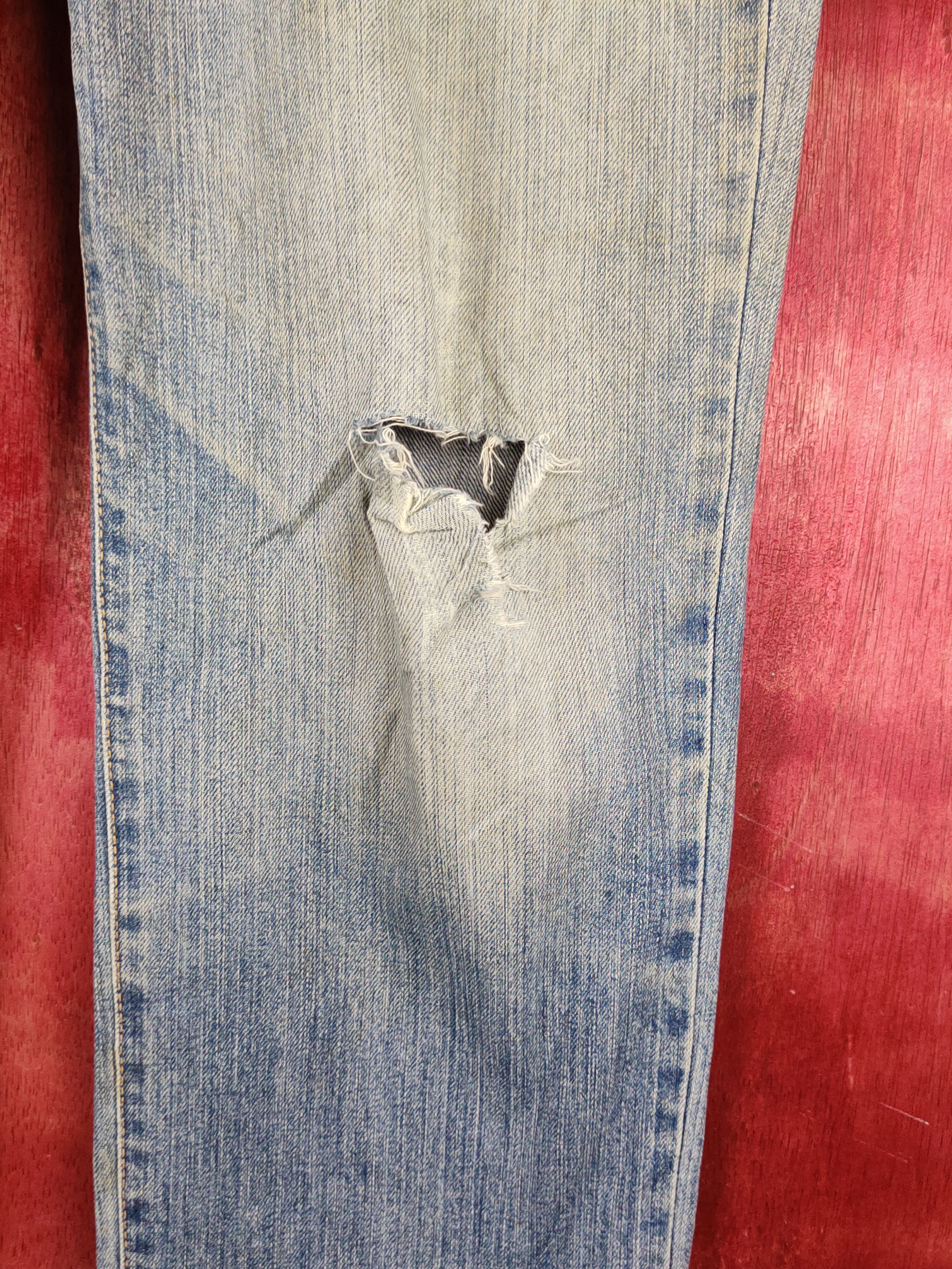 Japanese Brand Wrangler Blue Faded Distressed Ripped Jeans #S2202 Size US 33 - 7 Thumbnail