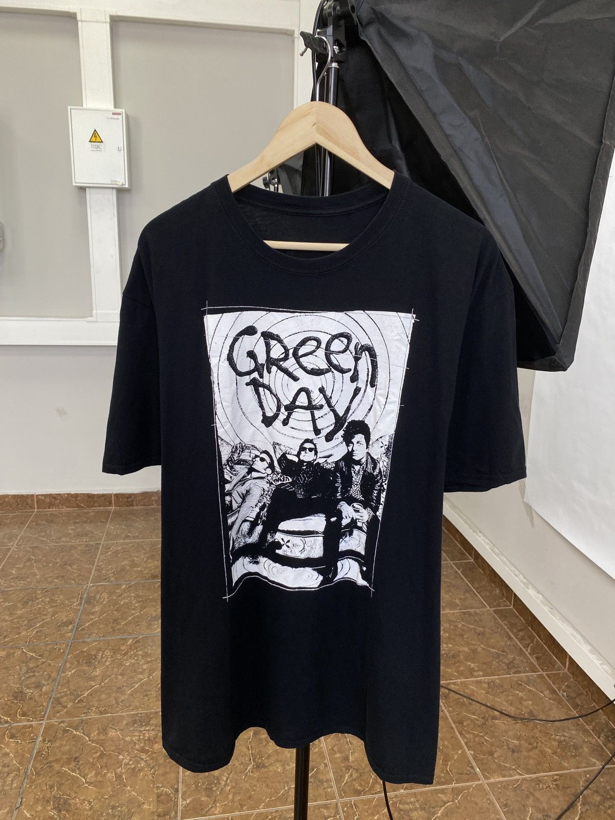 Band Tees 🇺🇸 Vintage Y2K Green Day Rock Band T-Shirt Rare Retro Hype Size US XL / EU 56 / 4 - 1 Thumbnail