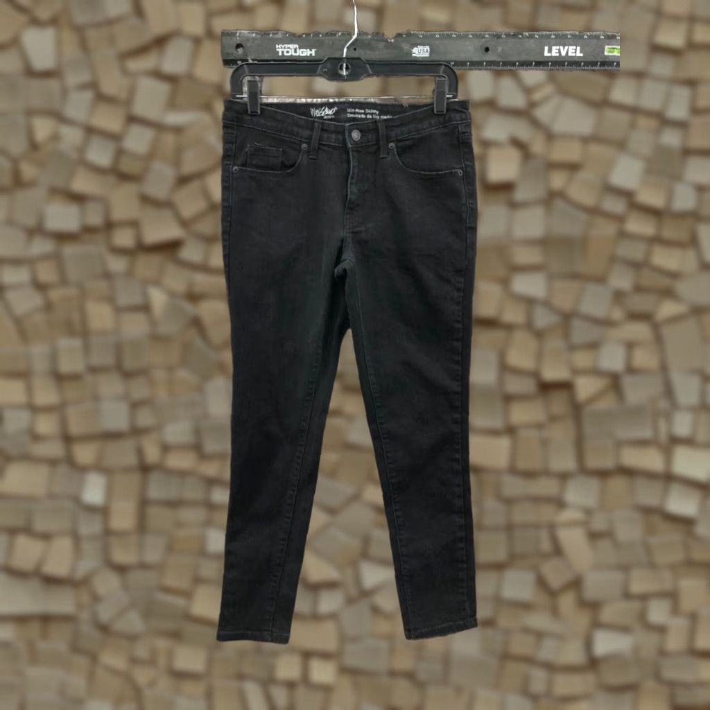 Mossimo Mossimo Jeans - Size 4 Womens Skinny Dark Wash Black Denim Mid Rise 28in Inseam 5-Pocket Design Cotton Zip Button Closures Mens? Size 27" / US 4 / IT 40 - 1 Thumbnail