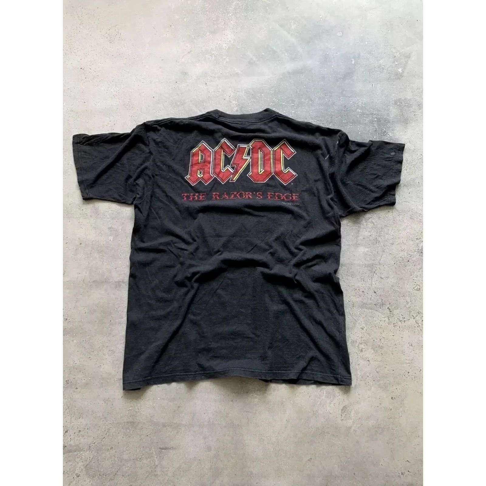 Vintage VINTAGE AC/DC THE RAZORS EDGE TEE SHIRT MEN'S XL BLACK Shirt XL Mens AC/DC The Razors Edge Rock Band Black Tee Shirt Size US XL / EU 56 / 4 - 2 Thumbnail