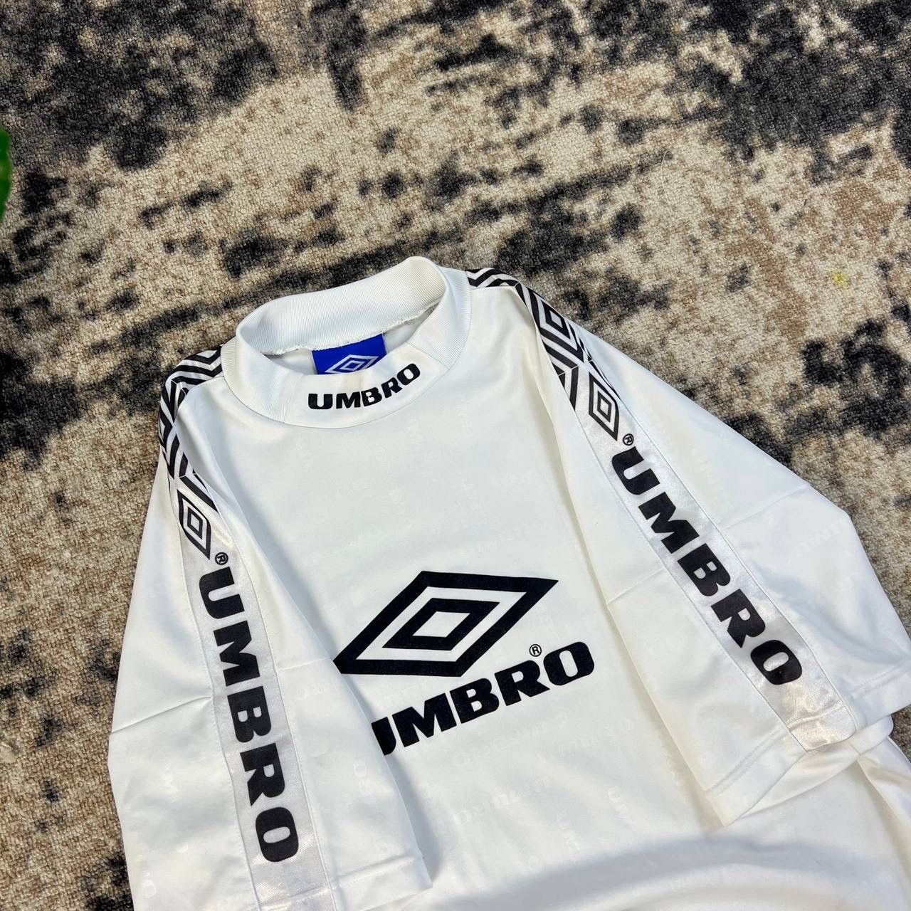 Umbro Umbro Vintage Y2K Big Logo Crewneck Oversized T-Shirt Size US M / EU 48-50 / 2 - 4 Thumbnail