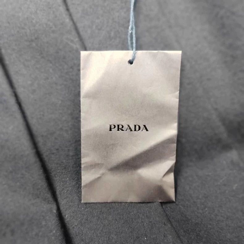 Prada Prada High-waisted wrinkled skirt 2503-Nextarrow Size 27" / US 4 / IT 40 - 8 Thumbnail