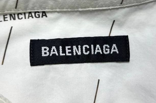Balenciaga Balenciaga - All Over Print Oversized Shirt Size XS / US 0-2 / IT 36-38 - 7 Thumbnail