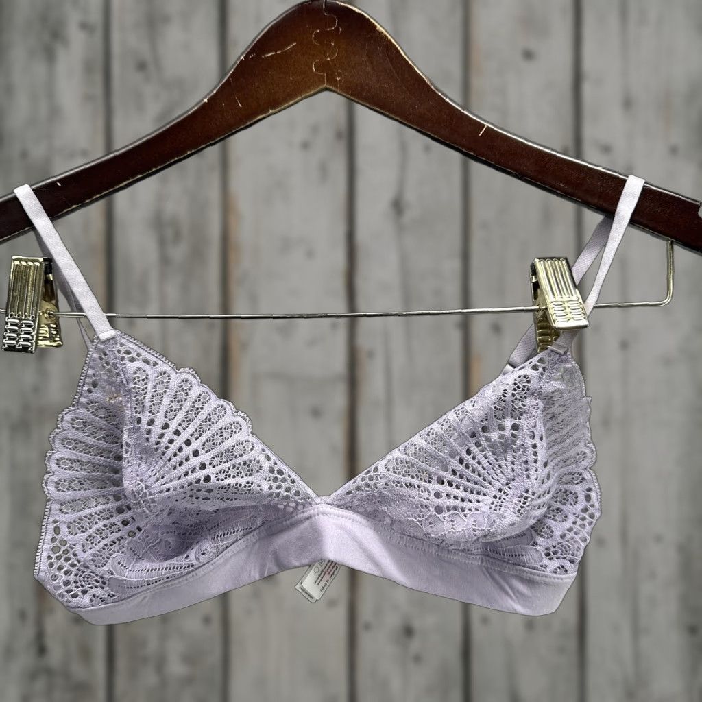 Commando Commando Bralette Womens XS Lace Soft Cup Wireless Bra Delicate Lingerie Size ONE SIZE - 1 Thumbnail