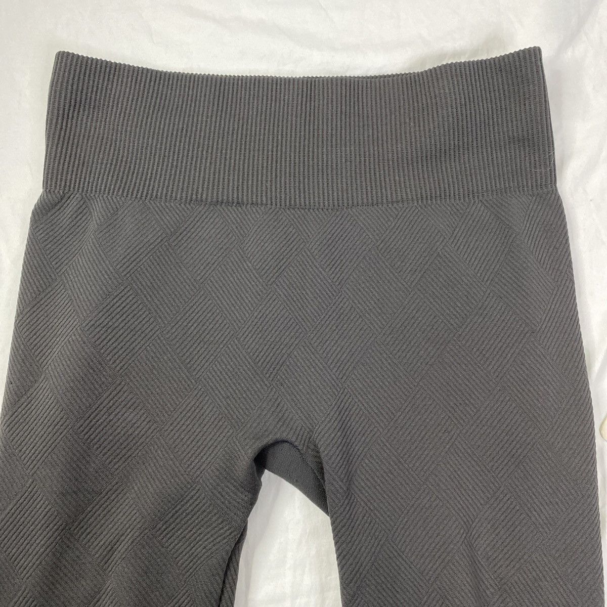 Other Textured High Waist Leggings Women's Large Tummy Control EUC Size 30" / US 8 / IT 44 - 4 Thumbnail