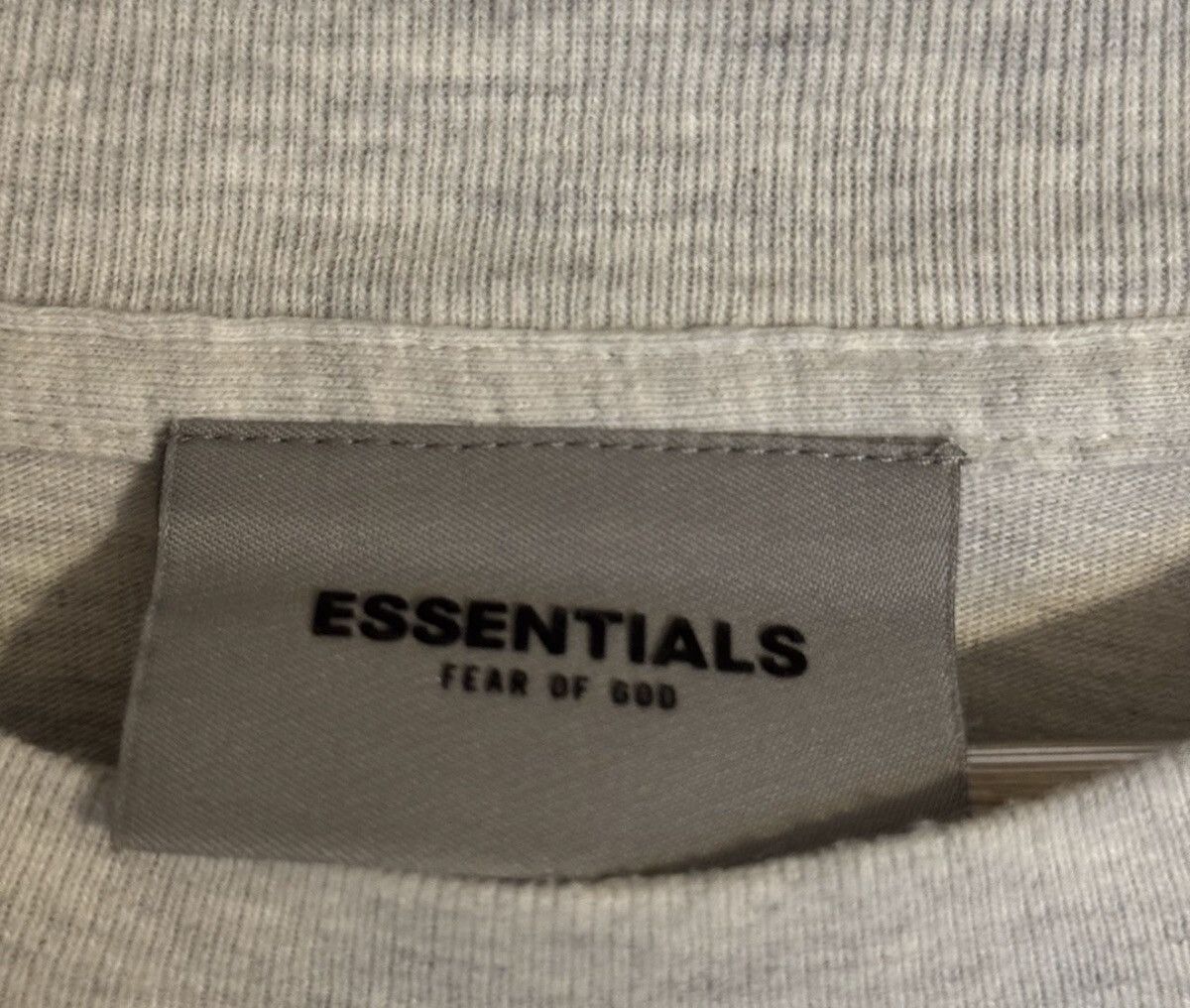 Fear of God Fear of God Essentials Heather Oatmeal Reflective Longsleeve Size US M / EU 48-50 / 2 - 3 Thumbnail