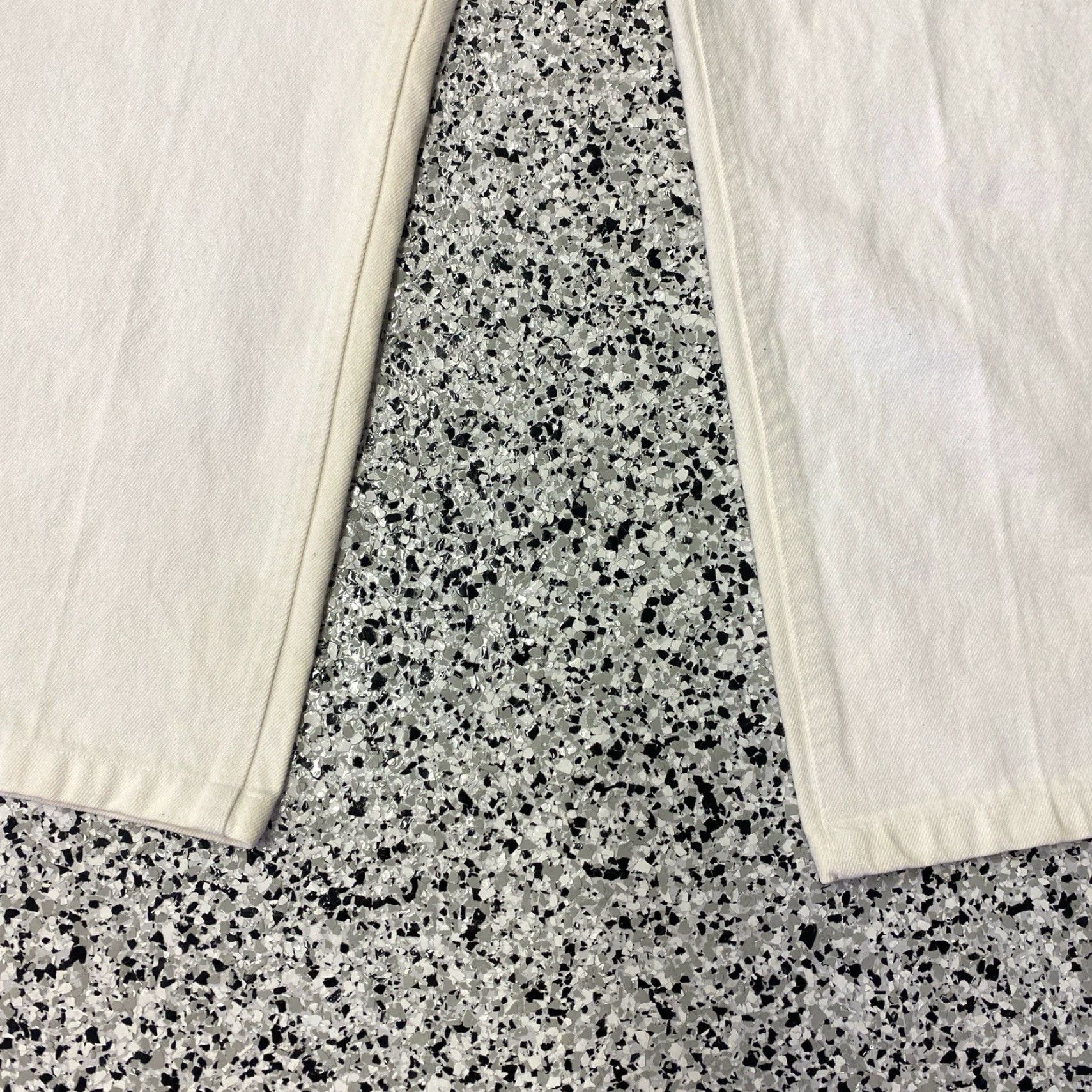 Lee VINTAGE Lee Rider Men’s White 38X32 Measures 35x27 Straight Leg Jeans Made USA Size US 35 - 2 Thumbnail