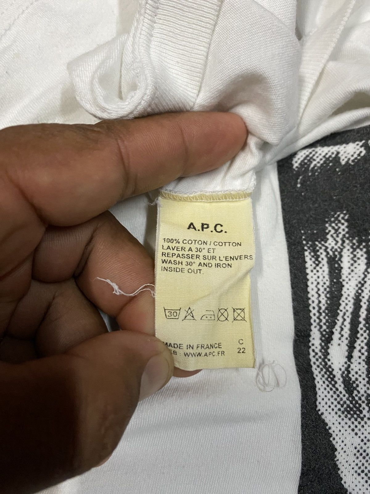 A.P.C. × Designer × Japanese Brand A.P.C. " i dont sound like nobody " Tshirt Size S / US 4 / IT 40 - 4 Thumbnail
