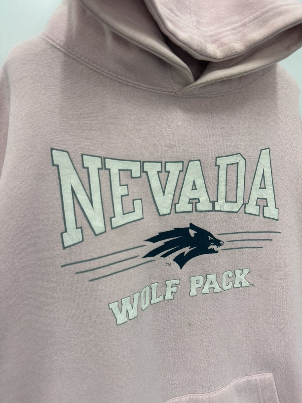 Logo Athletic 🔥 Men's Apparel Pink Nevada Wolf Pack SPORTWEAR Sweatshirt Size US L / EU 52-54 / 3 - 4 Thumbnail