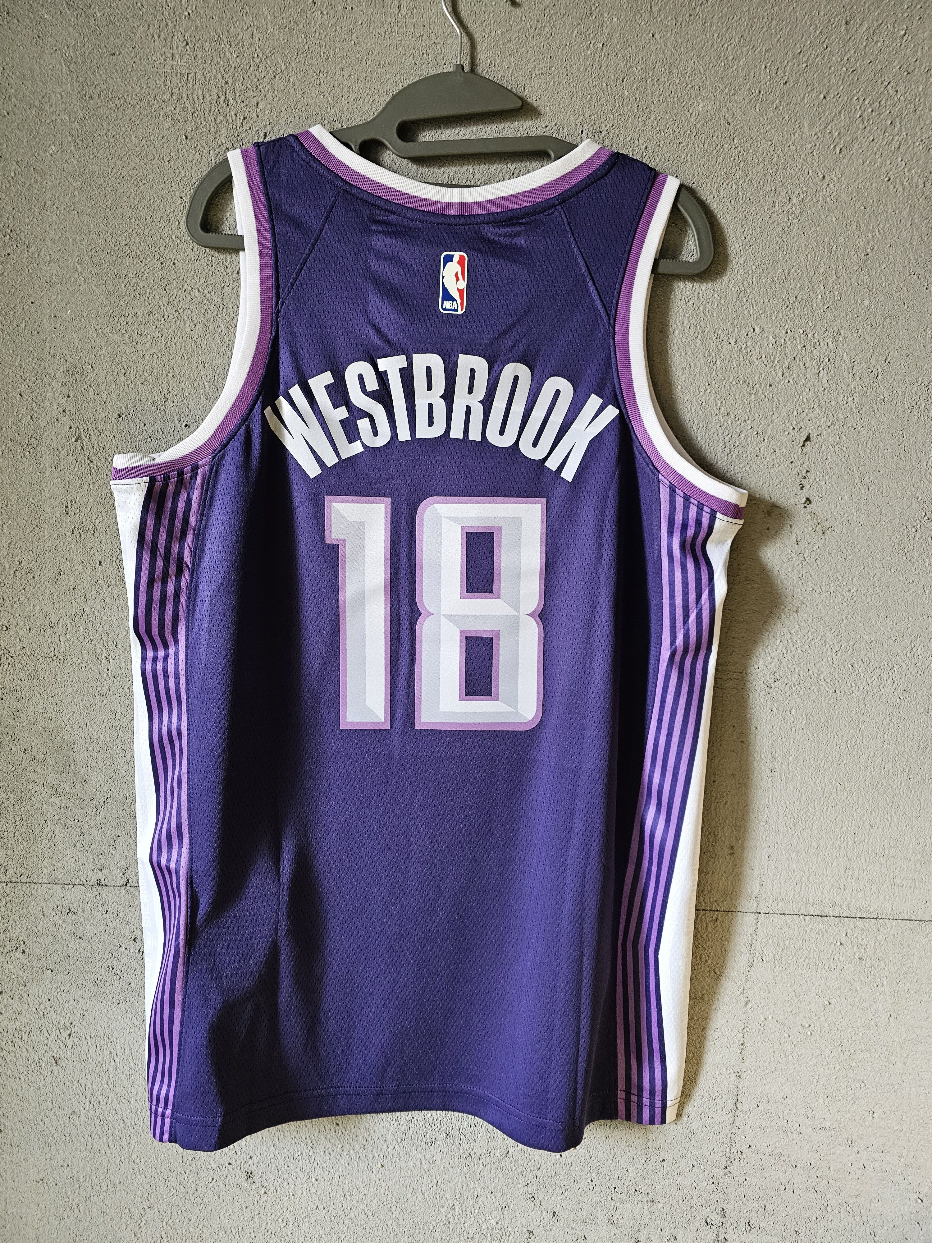 NBA Sacramento Kings #18 Russell Westbrook Jersey 25 26 Size US M / EU 48-50 / 2 - 2 Thumbnail