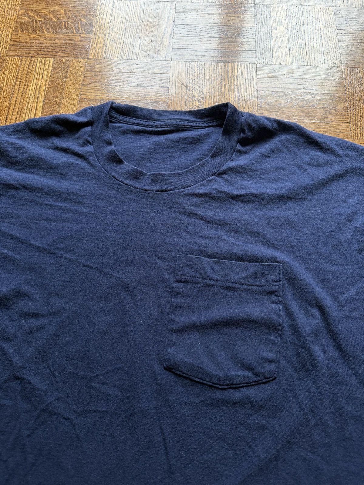 Vintage Vintage 90s Selvedge Pocket Navy Blank Tee Size US XXL / EU 58 / 5 - 5 Thumbnail