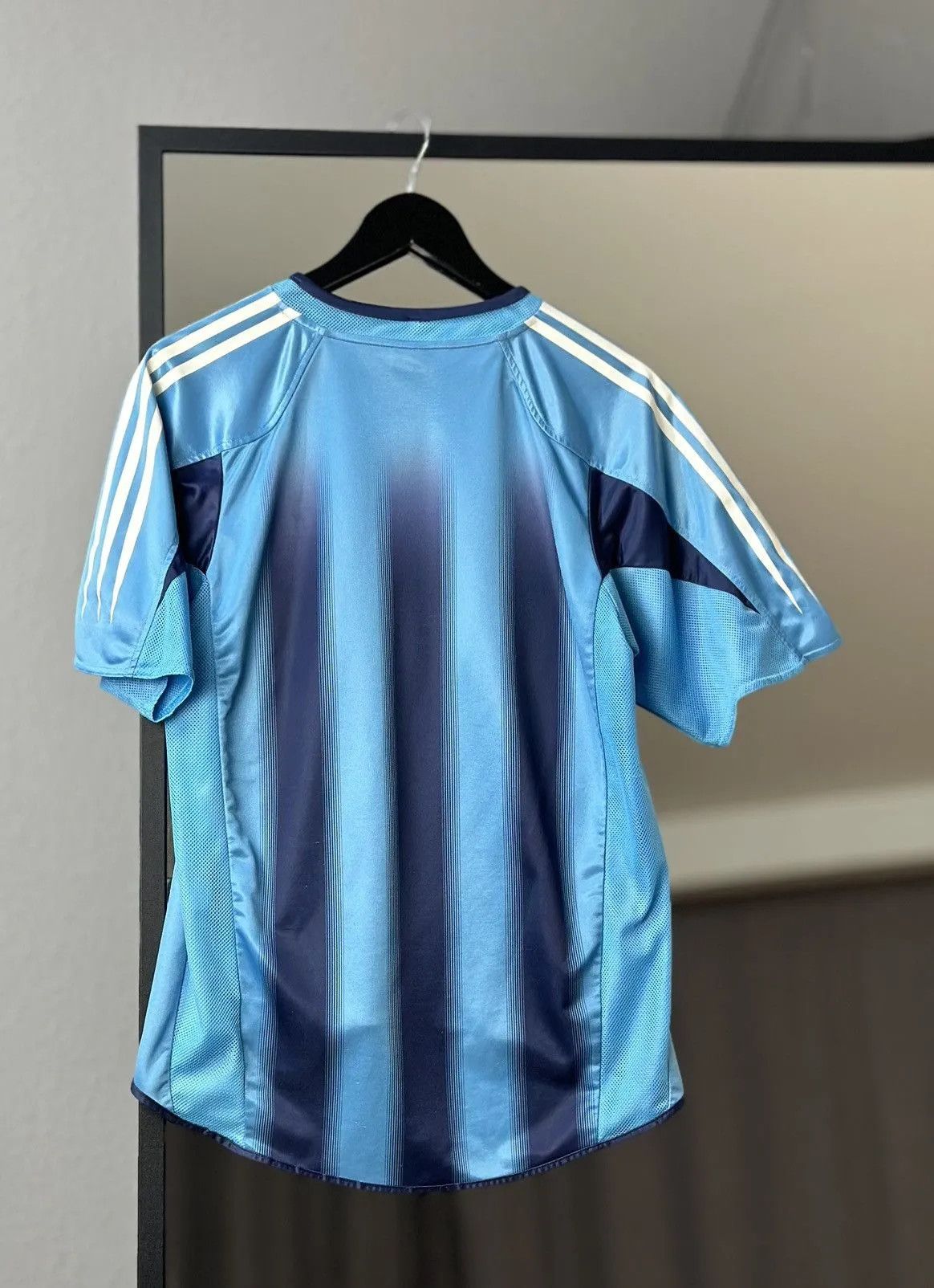 Adidas ADIDAS OLYMPIQUE MARSEILLE 2004/05 AWAY JERSEY MARSYLIA Size US M / EU 48-50 / 2 - 12 Thumbnail