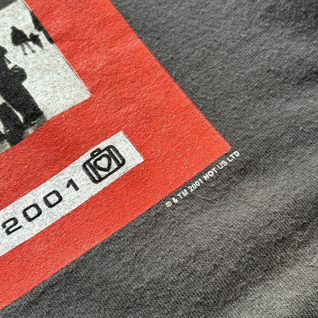 Vintage Vintage 00s U2 Elevation 2001 Tour T-shirt Men’s Size M Size US M / EU 48-50 / 2 - 7 Thumbnail