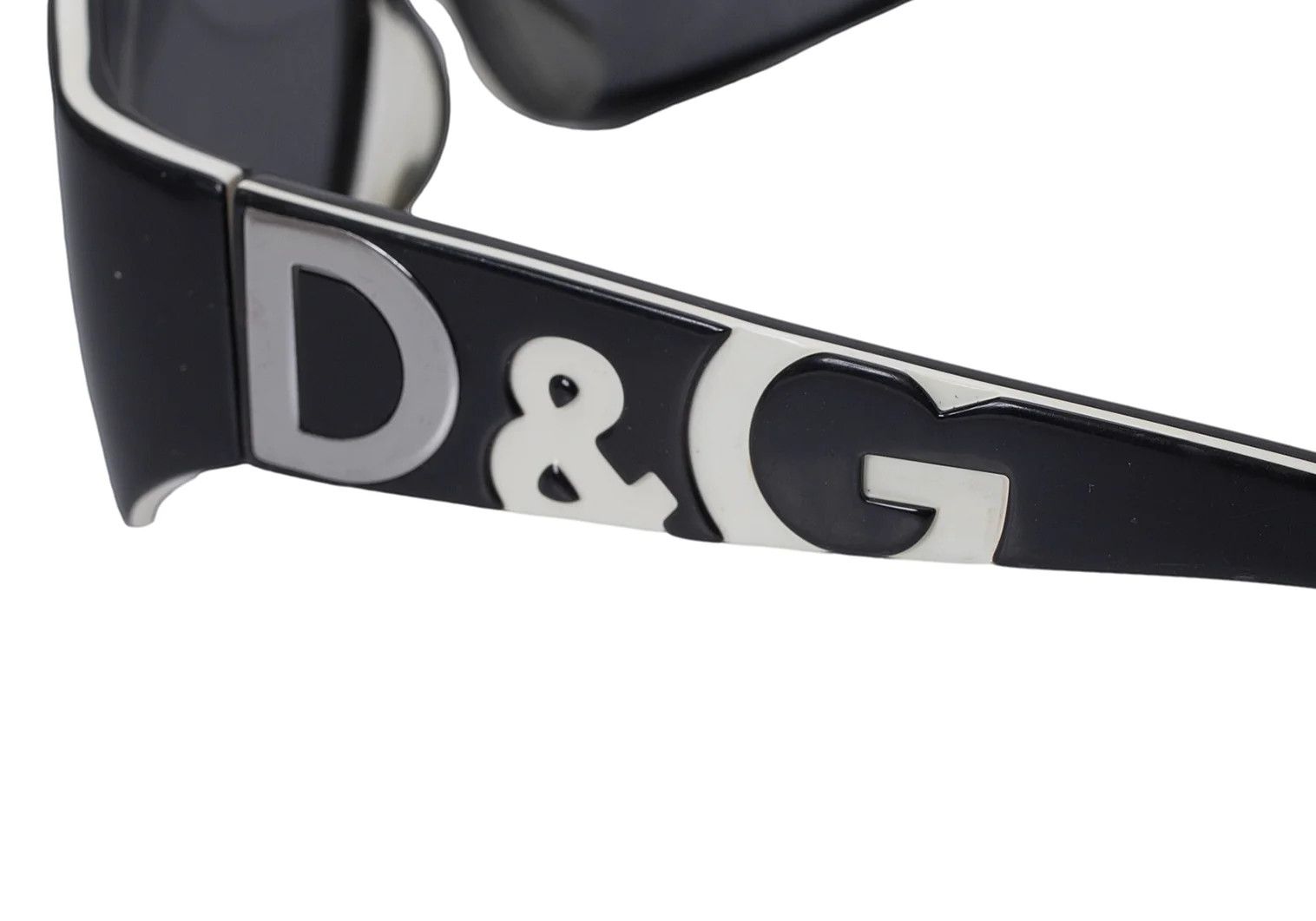 Dolce & Gabbana Black Logo Design Sunglasses in Good Condition Size ONE SIZE - 4 Thumbnail