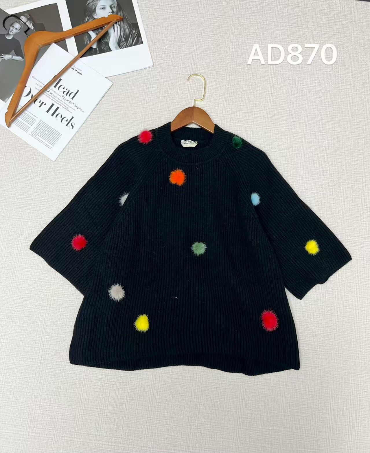 Fendi Fendi Cashmere Knit Sweater with Pom Pom Size L / US 10 / IT 46 - 1 Thumbnail