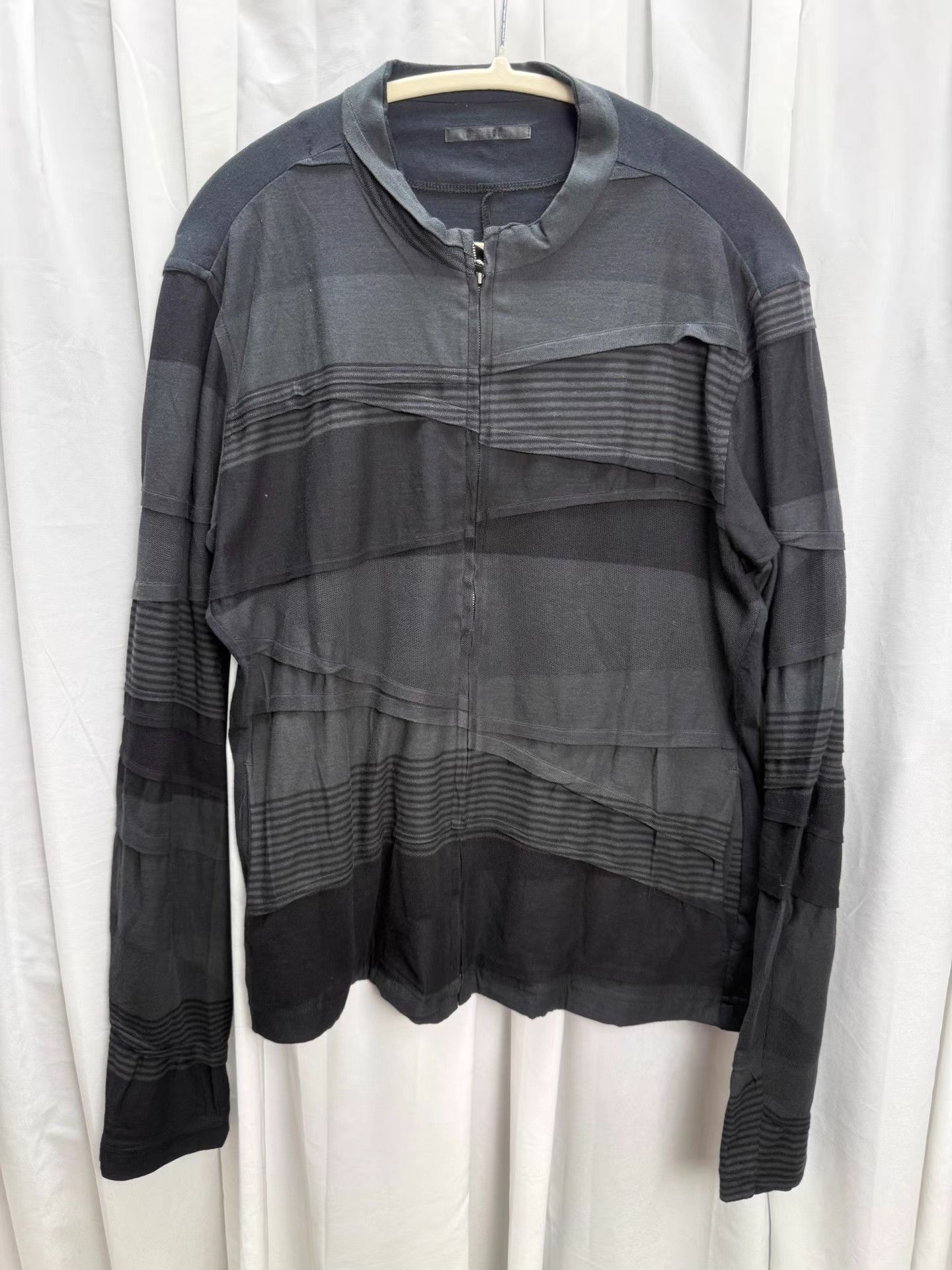 The Viridi-anne The viride anne TVA Mesh Panel Long Sleeve K20 Size US XL / EU 56 / 4 - 1 Thumbnail