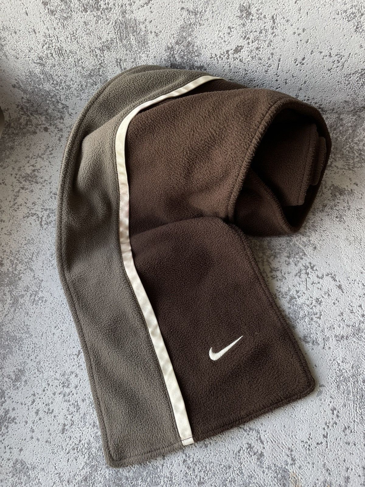 Nike × Vintage Vintage Nike Y2K Brown Fleece Scarf Size ONE SIZE - 2 Thumbnail