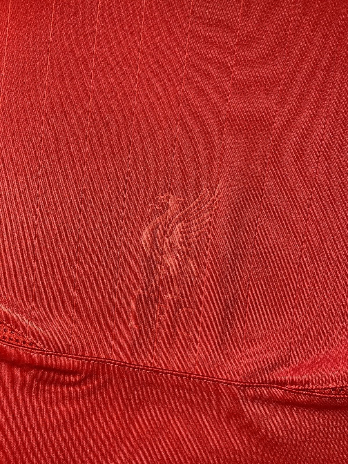 Vintage 💥Liverpool 2007 Gerrard #8 Vintage Player Jersey t-shirt‼️ Size US L / EU 52-54 / 3 - 5 Thumbnail