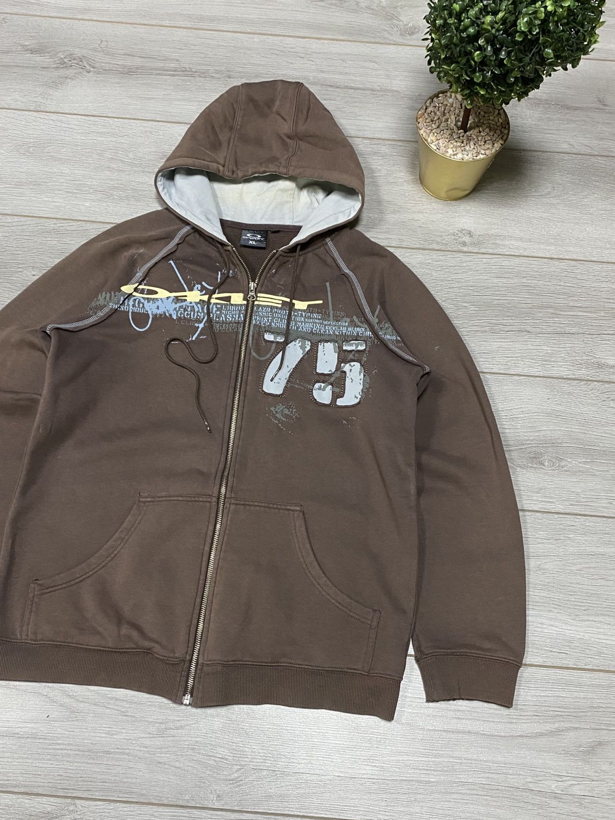 Oakley vintage brown zip hoodie big logo