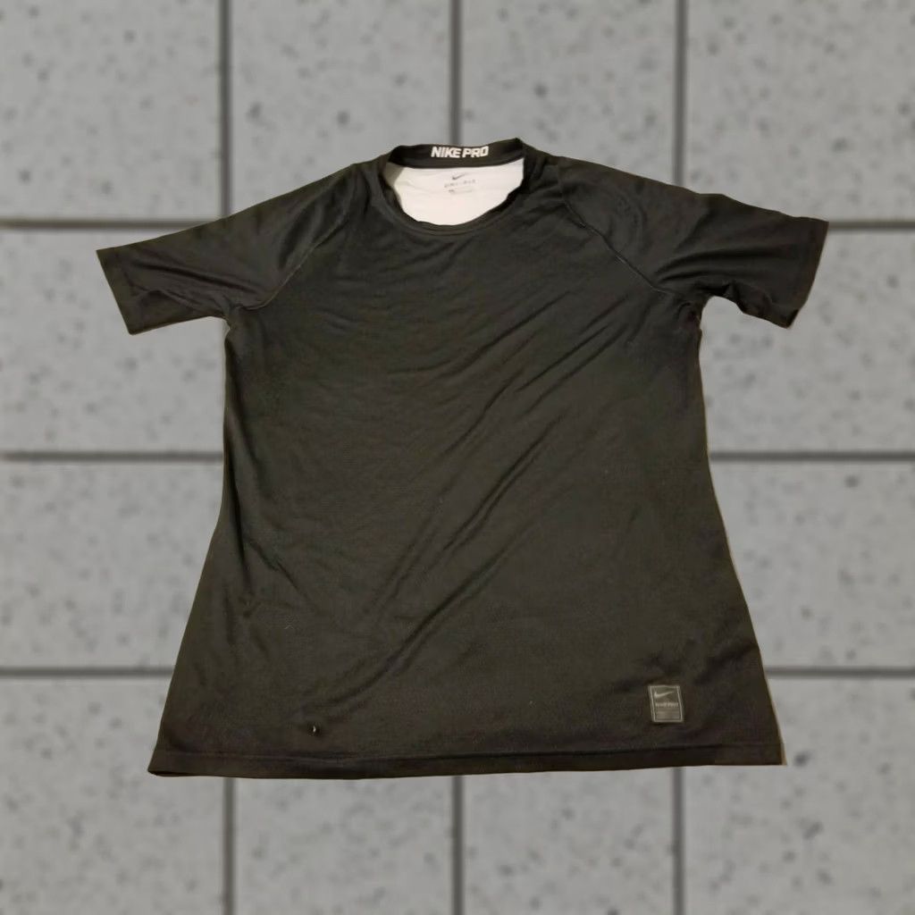 Nike Nike Pro Shirt L Adult Men Black Athletic Gym Workout Size US L / EU 52-54 / 3 - 1 Thumbnail