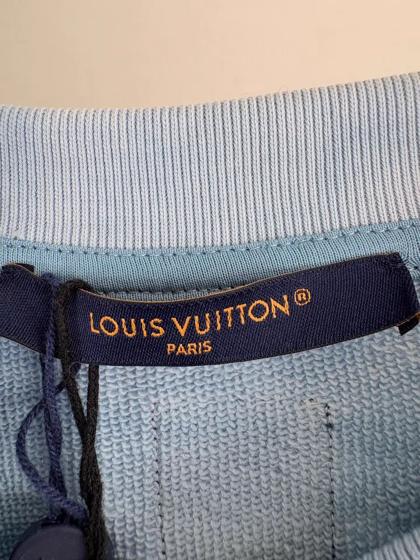 Louis Vuitton LV26 New Blue & White Tie-Dye Embroidered Sweatshirt Size US M / EU 48-50 / 2 - 5 Thumbnail