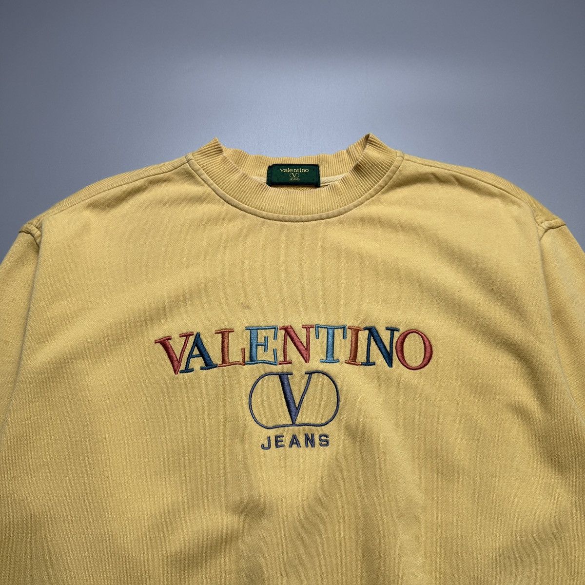 Valentino Valentino - Vintage Embroidered Script Logo - Sweater Size US M / EU 48-50 / 2 - 5 Thumbnail