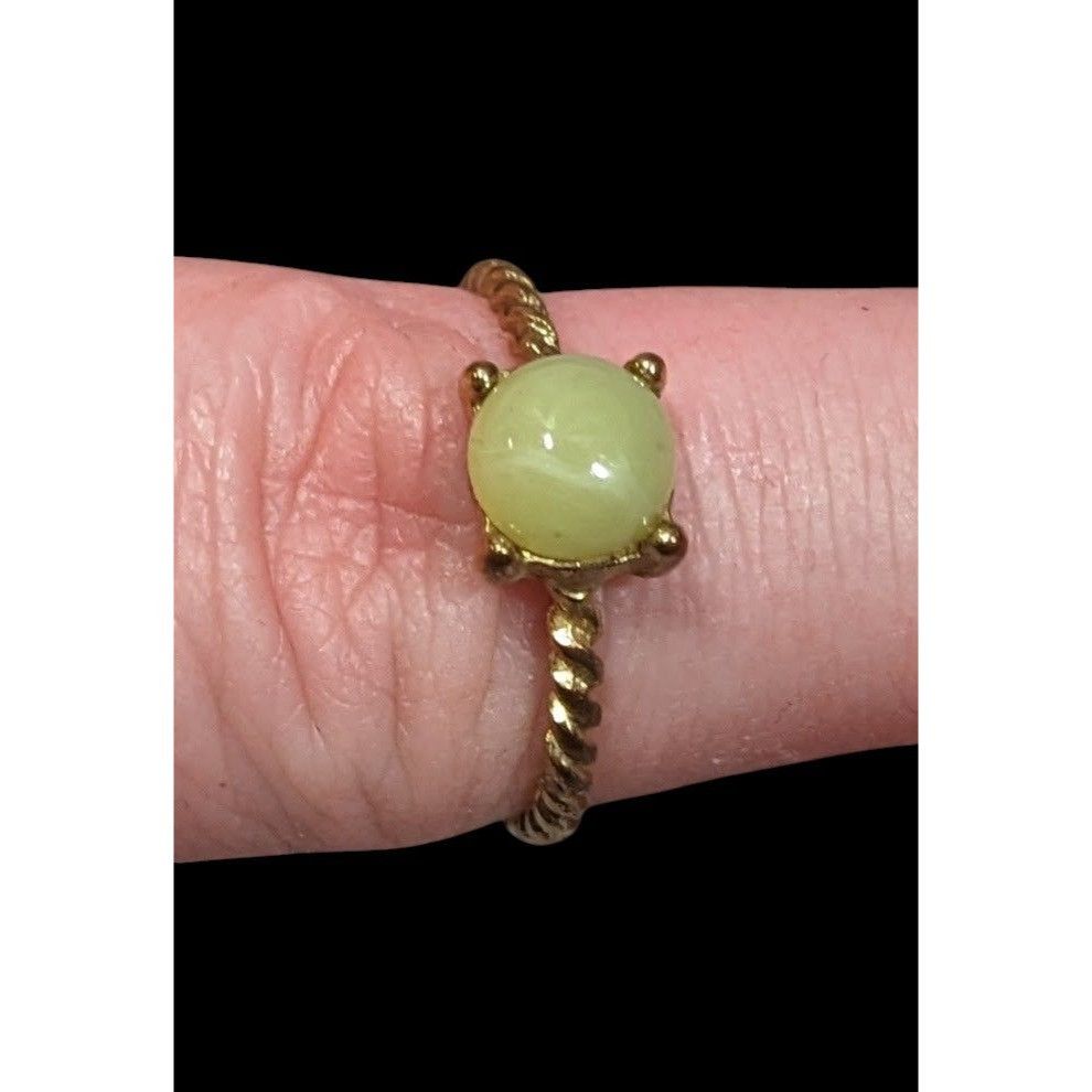 Other Simple Twisted Gold Tone Ring With Small Green Cabochon Size Size ONE SIZE - 4 Thumbnail