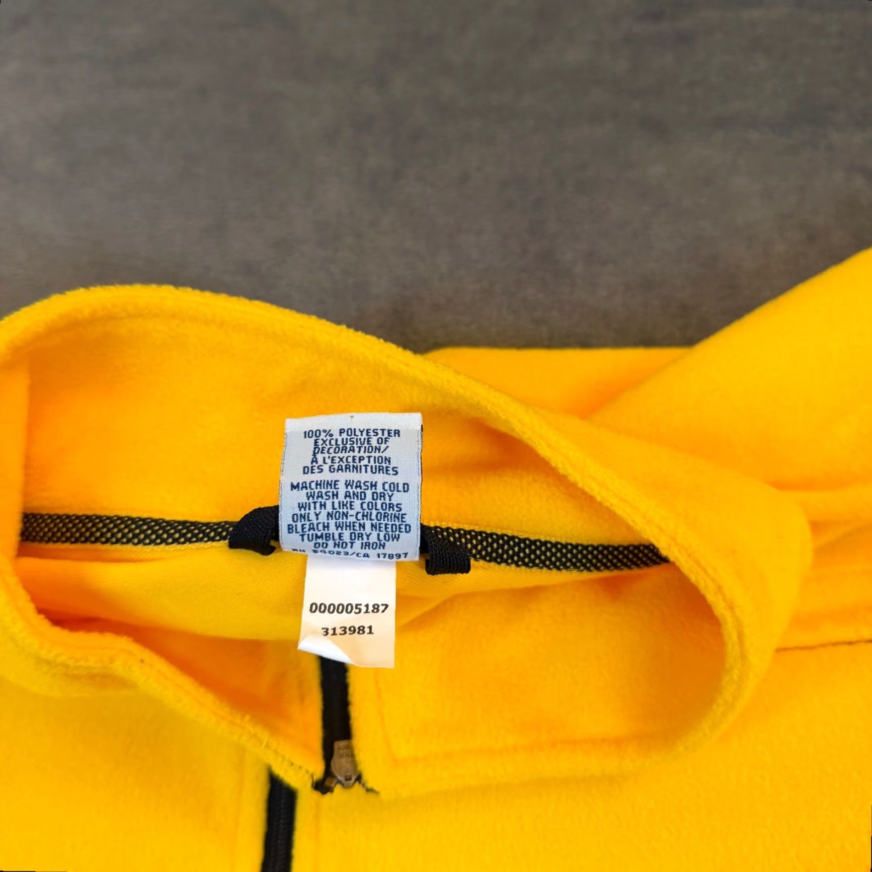 Old Navy Old Navy Fleece Pullover Mens Large Yellow Quarter Zip Adjustable Hem 1/4 Zip Pocket Mock Neck Sweater Casual Travel Hiking Size US L / EU 52-54 / 3 - 5 Thumbnail