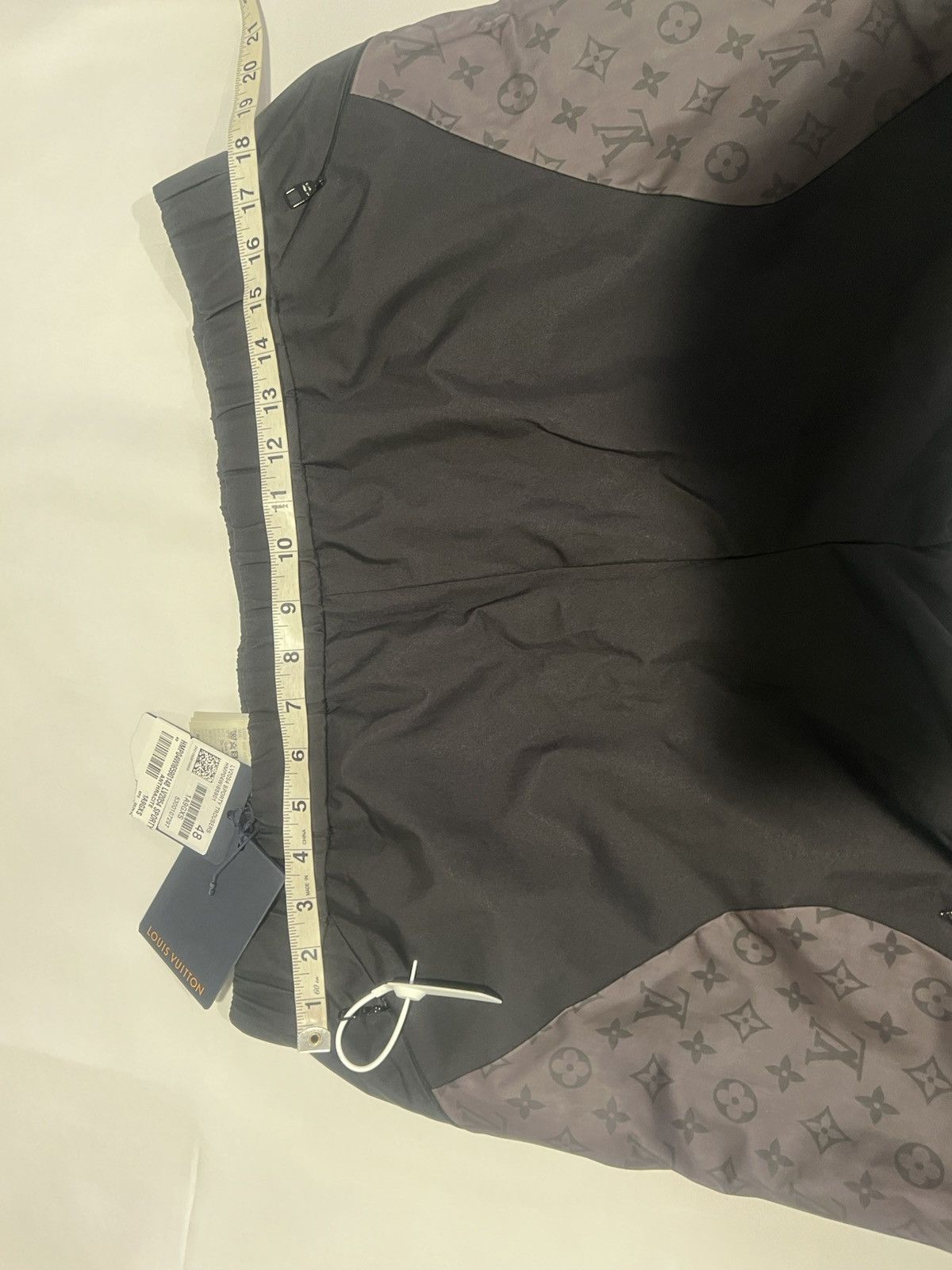 Louis Vuitton Louis Vuitton 2054 men’s pants. XXL. $2190 Size US 38 / EU 54 - 8 Thumbnail
