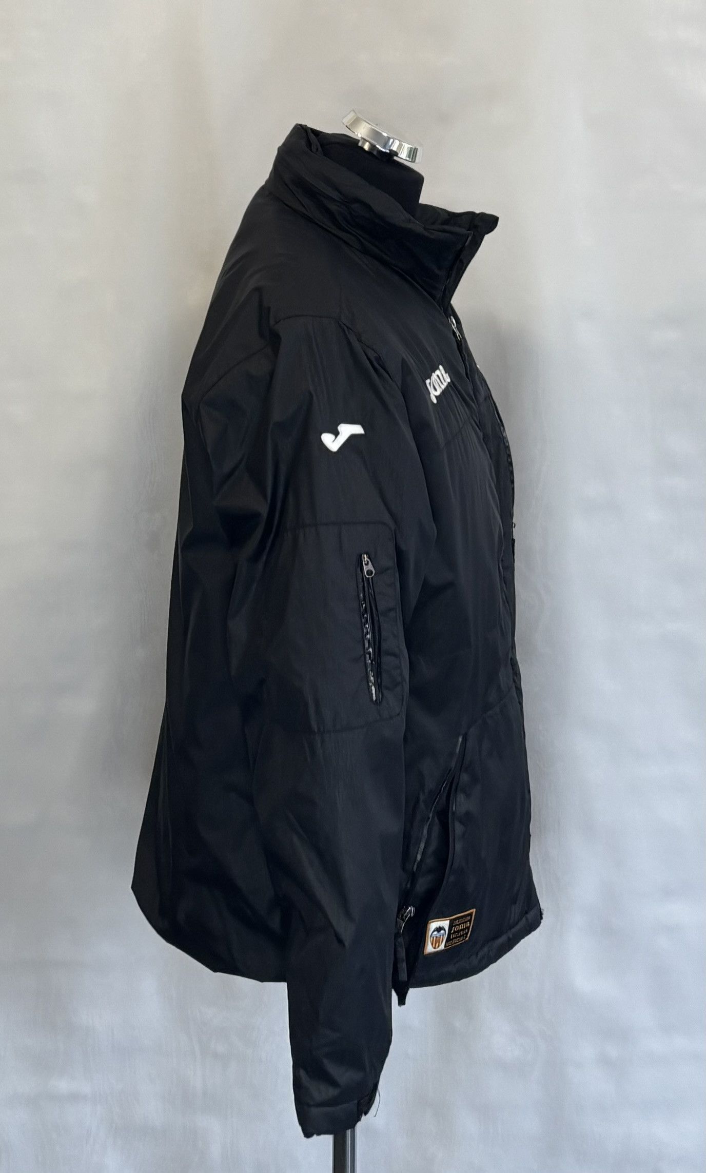 Joma Valencia 2012/2013 Joma Football Jacket size L Size US L / EU 52-54 / 3 - 4 Thumbnail